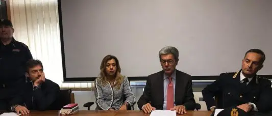 Piazza di spaccio, i nomi degli arrestati. I pm: «Cosenza naviga sulla droga»