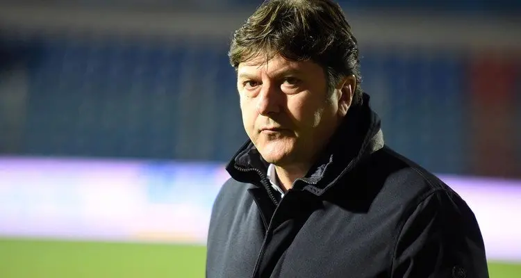 Sebastiani a Braglia: «Invece di complimentarsi con l'arbitro, lo attacca...»