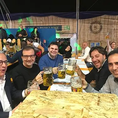 All'Oktoberfest di Rende divertimento e sfilate di sindaci... [FOTO]