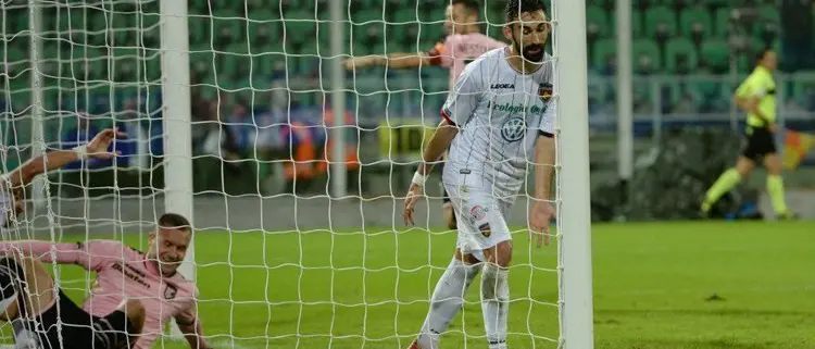 \"Zona Cesarini\" fatale al Cosenza: è - 7 in classifica