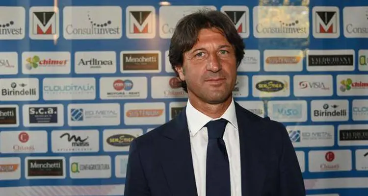 Cremonese, via Mandorlini. Al suo posto arriva Rastelli