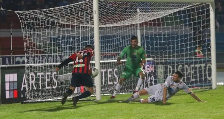 Cosenza-Lecce: le pagelle. Malissimo Saracco e Pascali. Bravo Legittimo