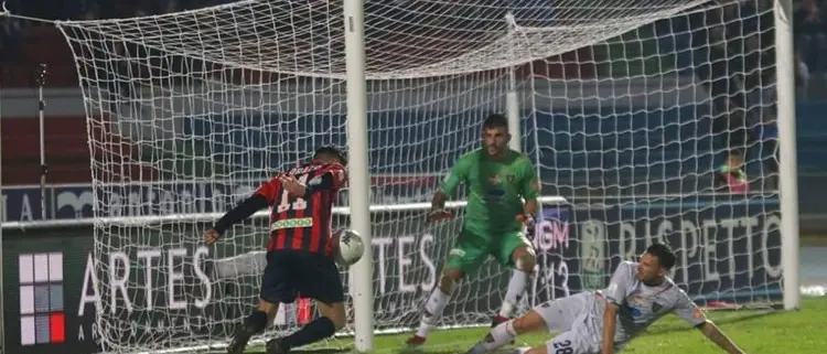 Cosenza-Lecce: le pagelle. Malissimo Saracco e Pascali. Bravo Legittimo