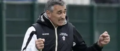 Anche il Padova cambia allenatore. Esonerato Bisoli, c'è Foscarini