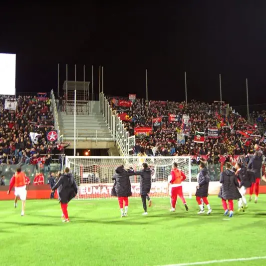 Finisce il derby, la festa del Cosenza sotto la curva ospiti in delirio [VIDEO]