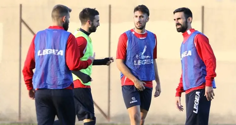 Baclet gioca, Garritano forse. La probabile formazione del Cosenza