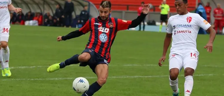 L'urlo di Garritano infiamma Cosenza. Padova battuto in rimonta 2-1