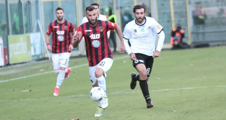 Verona-Cosenza: le probabili formazioni e dove vederla in tv e sul web