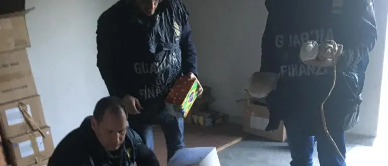 Sequestrati circa 3 quintali e mezzo di fuochi d’artificio