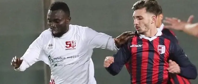 Rende, c'è un caso Awua. Perrelli: «Dovete chiedere alla società»