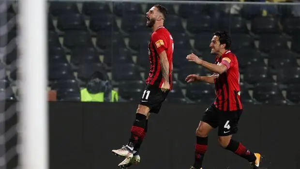 Il Foggia ne fa tre alla Cremonese (3-1). Tabellino e pagelle dell'anticipo