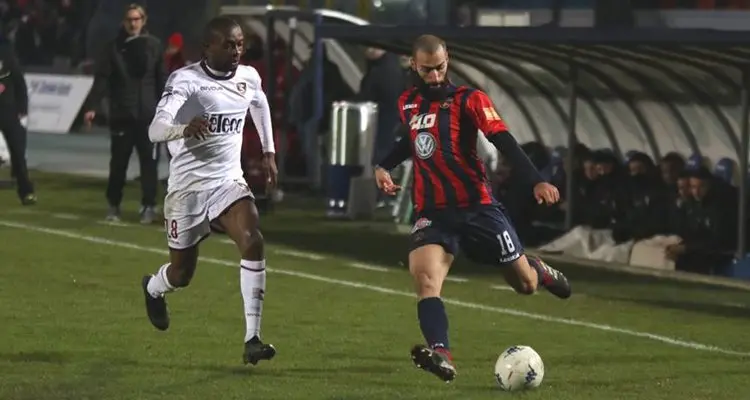 Cosenza-Salernitana: le pagelle del match. Legittimo si conferma. Deludono gli attaccanti