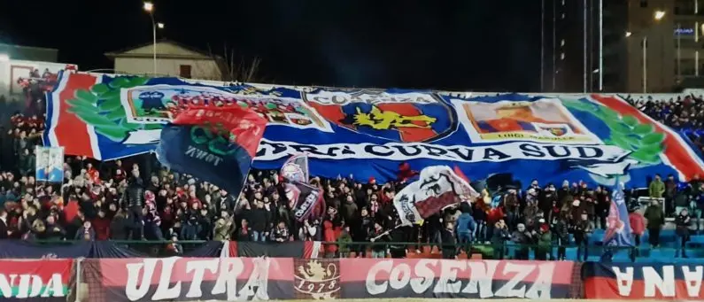 Il Cosenza è da playoff per numero di tifosi al Marulla