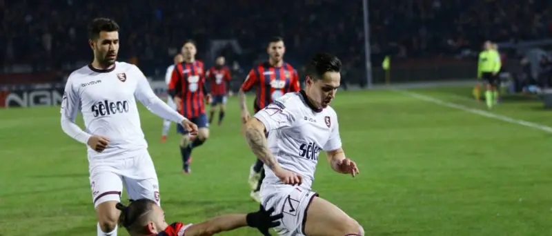 Cosenza, l'altra faccia del calciomercato. Ci sono 7 calciatori in scadenza