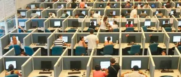 Abramo licenzia 400 lavoratori, Di Maio incontra i sindacati