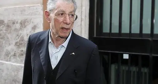 <p>È morto Umberto Bossi, il fondatore della Lega aveva 84 anni</p>