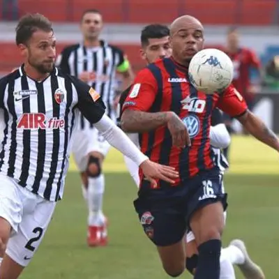 Cosenza, solo pari con l'Ascoli. Mancano gol e rinforzi di qualità