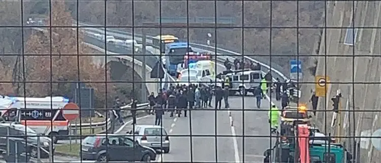 Incidente mortale sul ponte di Celico poco dopo l’ora di pranzo