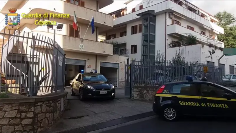 Maxi evasione fiscale nel Cosentino: arrestato imprenditore