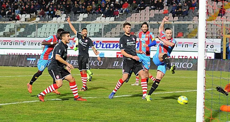 Rende in crisi nera. Di Piazza lancia il Catania (1-0)