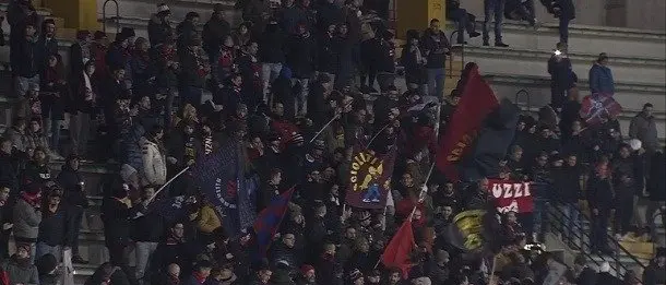 Cosenza, 400 fan al seguito. Al Bentegodi tifo da matti con esultanza
