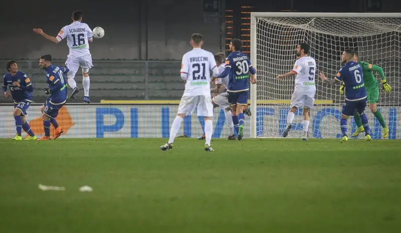 Entra nella ripresa e segna con la numero 16. E' Sciaudone o Baclet?