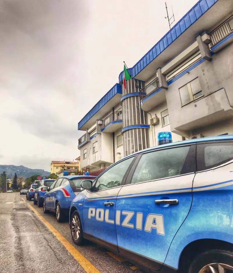 Usura, in corso a Cosenza operazione di Polizia. Cinque persone coinvolte