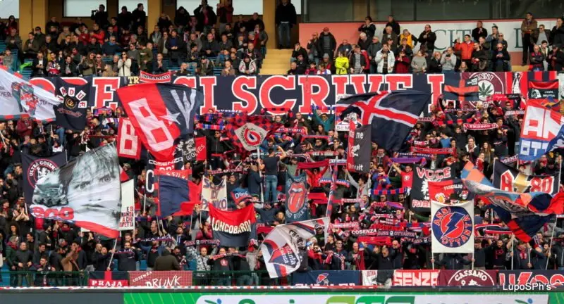Anche la Tribuna B sciopera ed accoglie l'invito della Curva Sud
