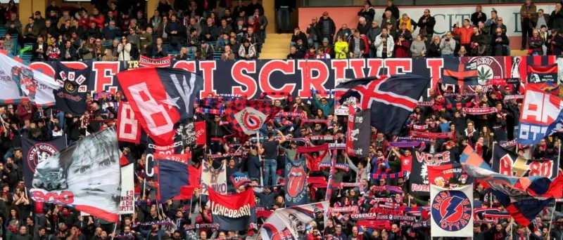Anche la Tribuna B sciopera ed accoglie l'invito della Curva Sud