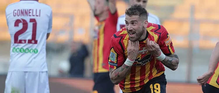 Cosenza, l'aiutino arriva dagli ex. Arrigoni e La Mantia super