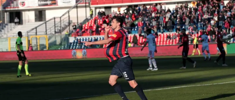 Cosenza-Cremonese 2-0: gli highlights del match e i gol dei Lupi