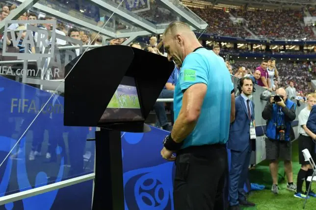 Var in Serie B, sì per le gare di playoff e playout. Dall'anno prossimo...