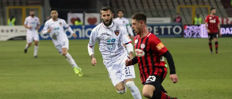 Pescara e Verona ok, in coda col freno a mano tirato. Il punto sulla Serie B