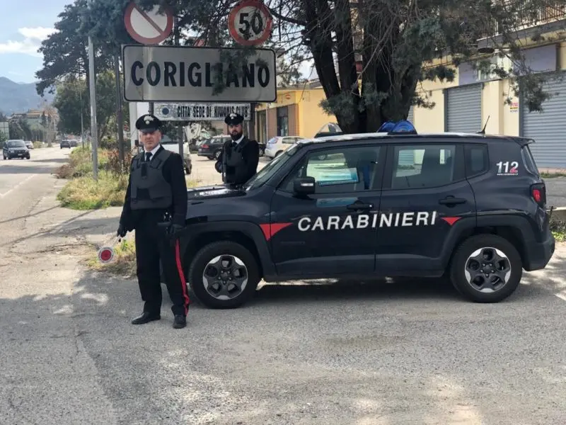 Scambio di droga in autostrada: arrestata coppia di Montalto Uffugo