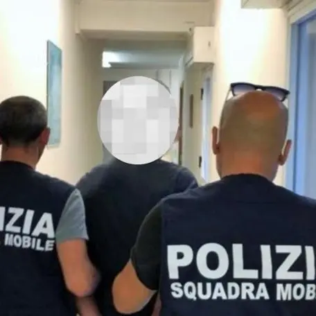 Minorenne abusata dal convivente della mamma: arrestato