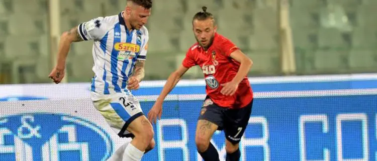 Cosenza, la Gennaro's saga. Segna Tutino, Scognamiglio salva il Pescara