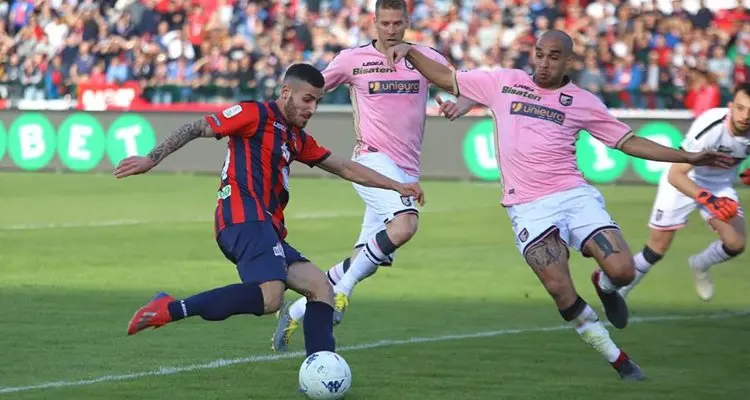 Il Palermo scappa, Sciaudone lo agguanta. Il Cosenza fa 1-1