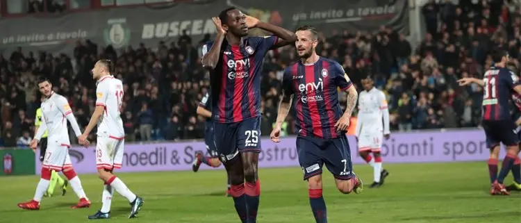 Lotta al vertice avvincente, Spezia in zona playoff. Il punto sulla Serie B