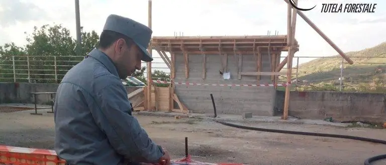 Luzzi, sequestrato il piazzale della scuola elementare: le indagini