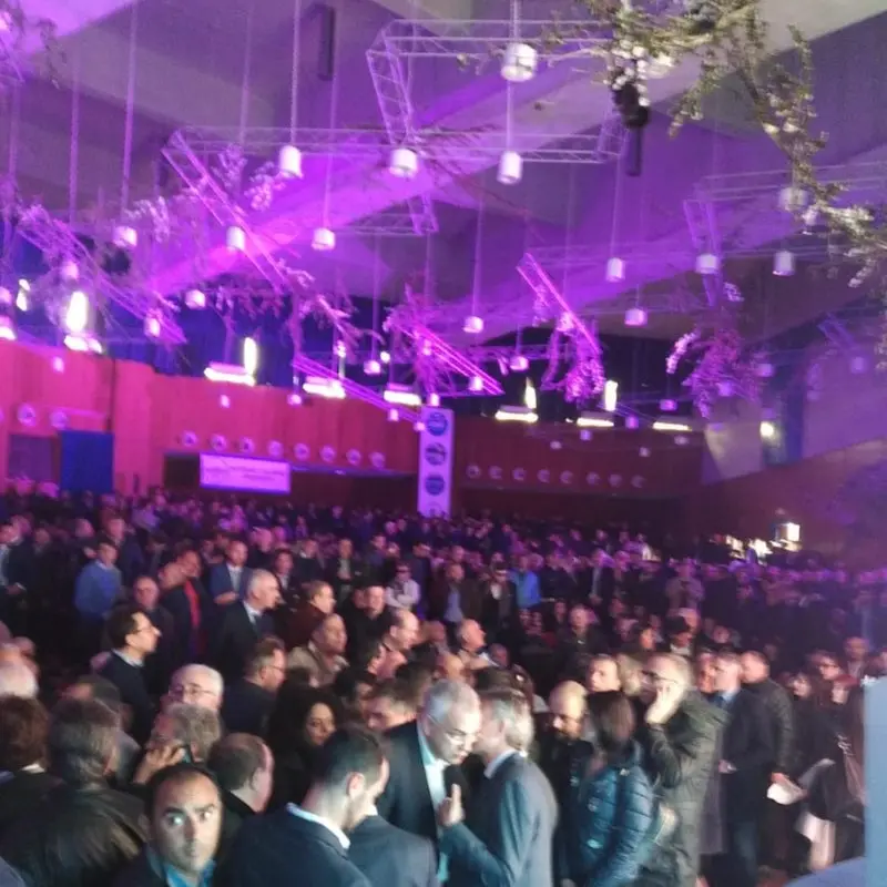 Ecco il manifesto elettorale di Mario Occhiuto per cambiare la Calabria