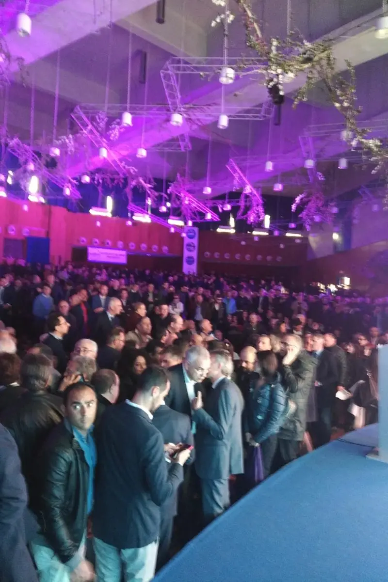 Ecco il manifesto elettorale di Mario Occhiuto per cambiare la Calabria