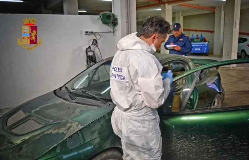 Corigliano Rossano, i poliziotti sventano un furto: l'indagine