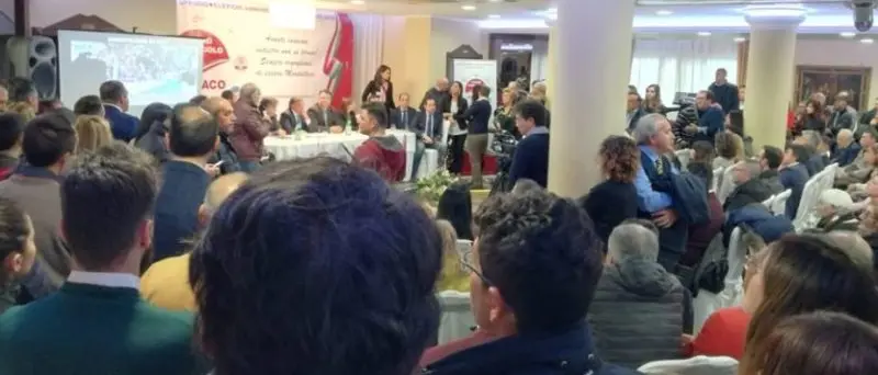 Montalto Uffugo, bagno di folla per la coalizione di Caracciolo