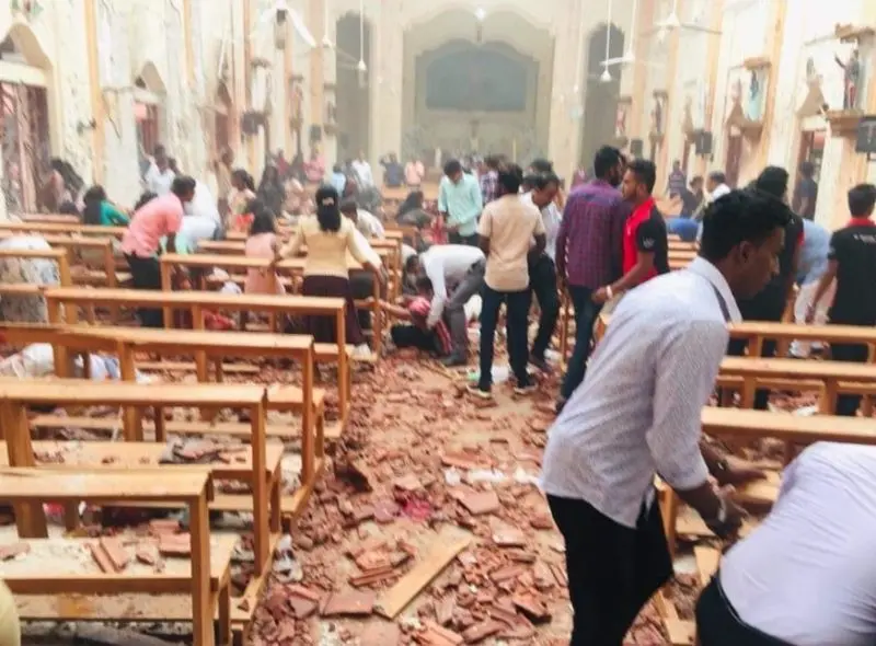 Pasqua di sangue, strage nello Sri Lanka: più di 200 morti (VIDEO)