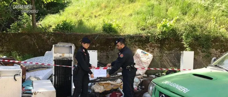 San Martino di Finita, sequestrata area di stoccaggio rifiuti
