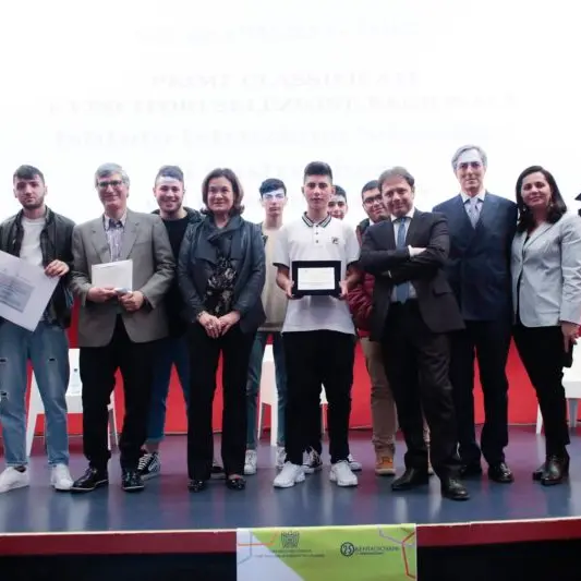 Gli studenti dell'IIS di Castrolibero vincono il concorso \"latuaideadimpresa\"