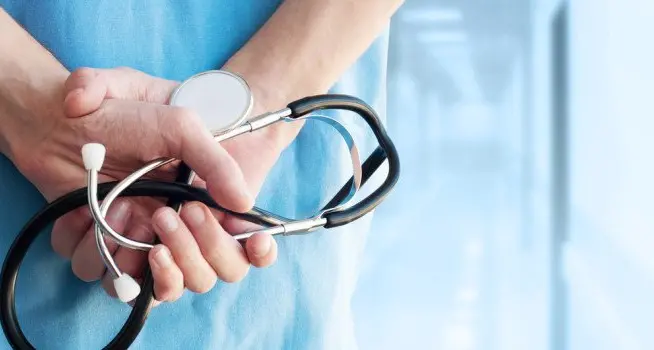 Arresti alla Dulbecco, elettrodi e aghi cannule trafugati dai reparti ospedalieri per usarli negli studi medici privati