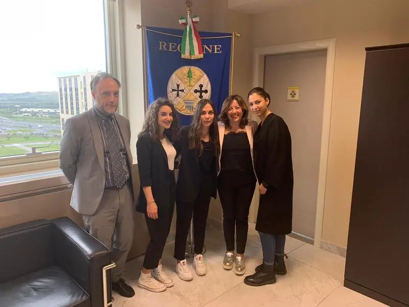 Alternanza scuola-lavoro, tre studentesse in Regione Calabria