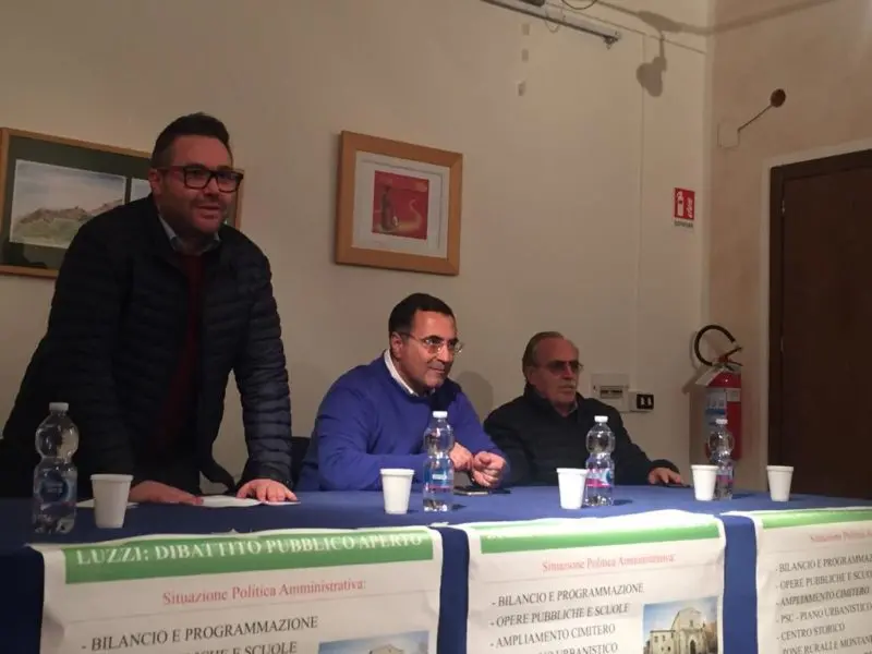 Luzzi, ieri l'incontro-dibattito tra il PD e i cittadini