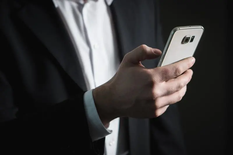 Zumpano, trovato un cellulare grazie alla polizia municipale
